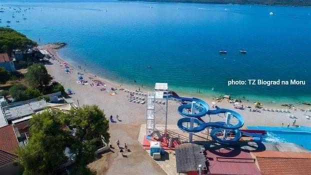 Apartments Tomic Biograd Na Moru Exterior photo