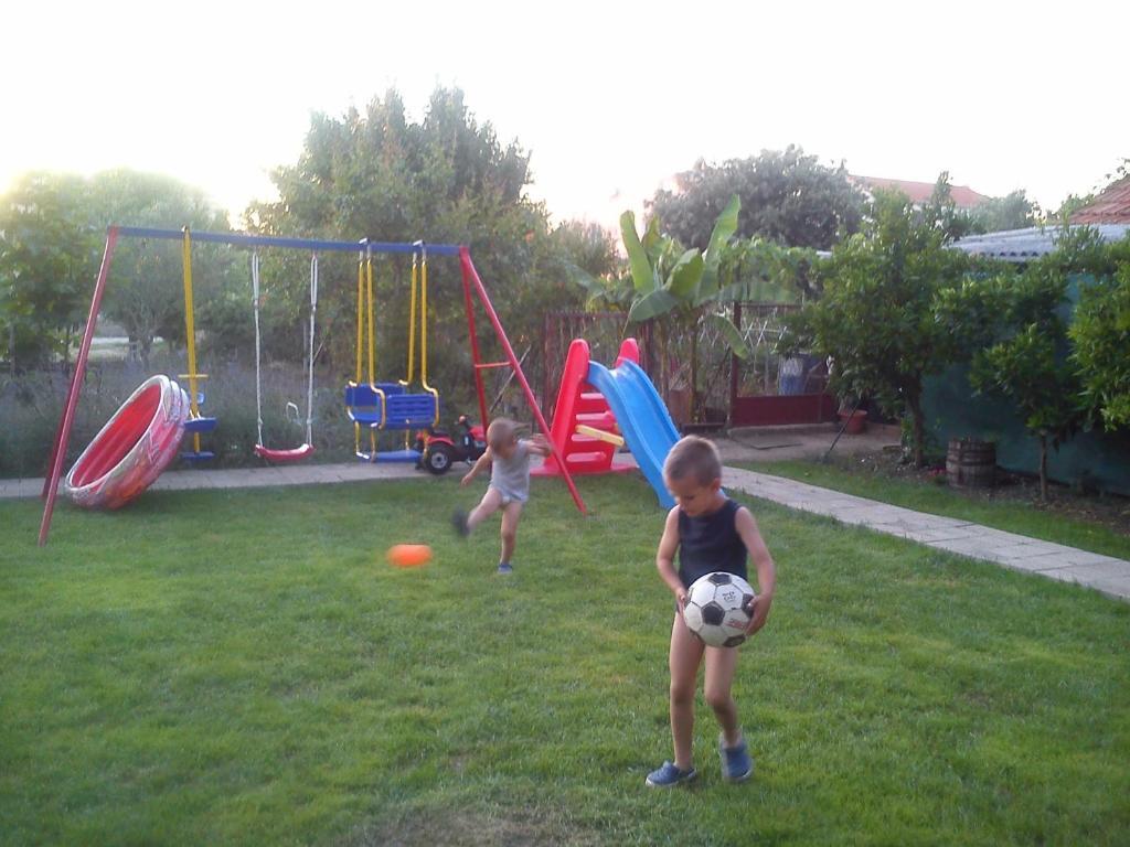 Apartments Tomic Biograd Na Moru Room photo